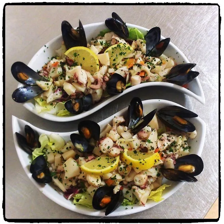 Hotel Ristorante El Caracol Mulazzo 2*,