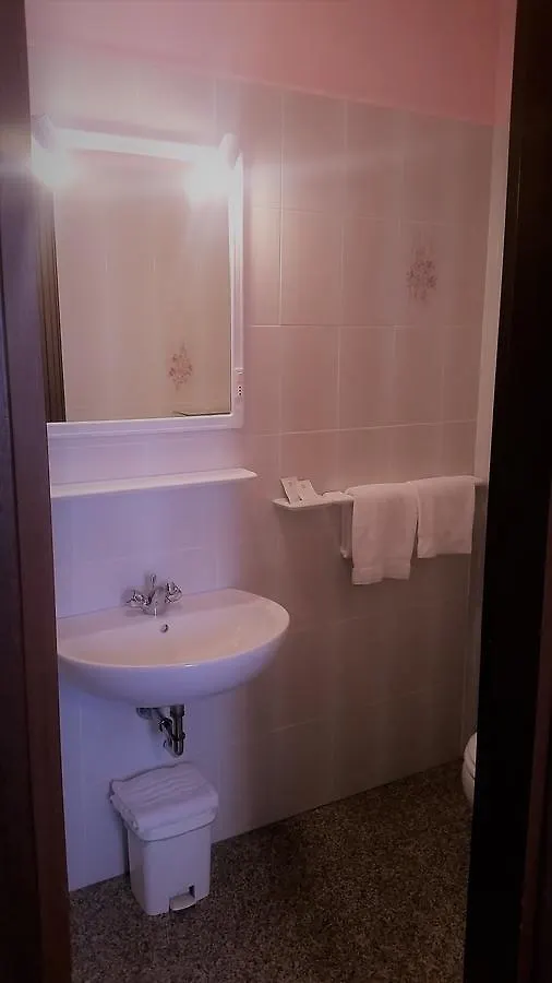 **  Hotel Ristorante El Caracol Mulazzo Italië